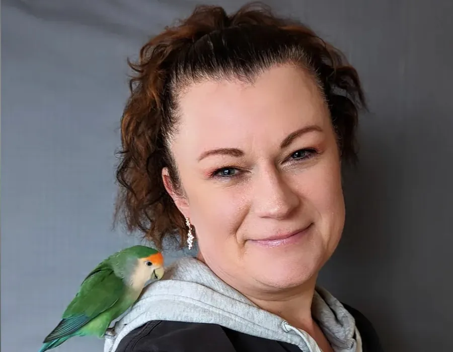 Audrey, auxiliaire spécialisée vétérinaire à la Clinique de l'Élorn
