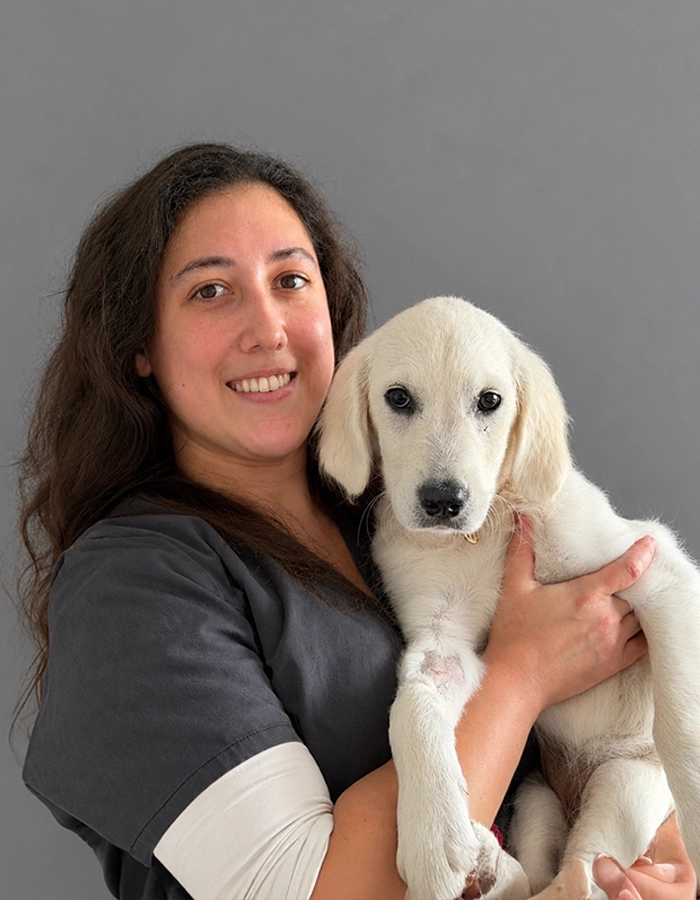Priscilla, auxiliaire spécialisée vétérinaire à la Clinique de l'Élorn