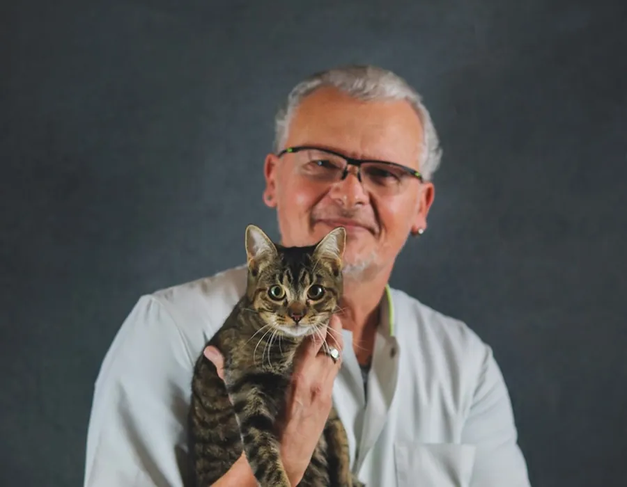 Ronan, équipe technique à la Clinique de l'Élorn